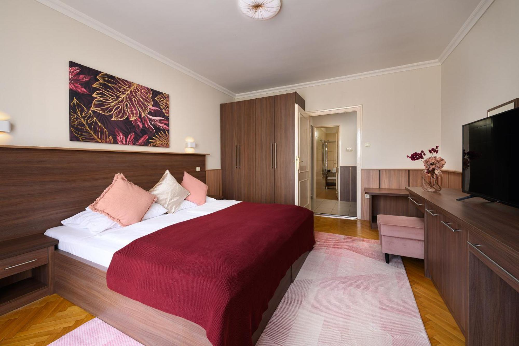Szilfa Etterem Mariann Apartman Hajdúszoboszló Exterior foto