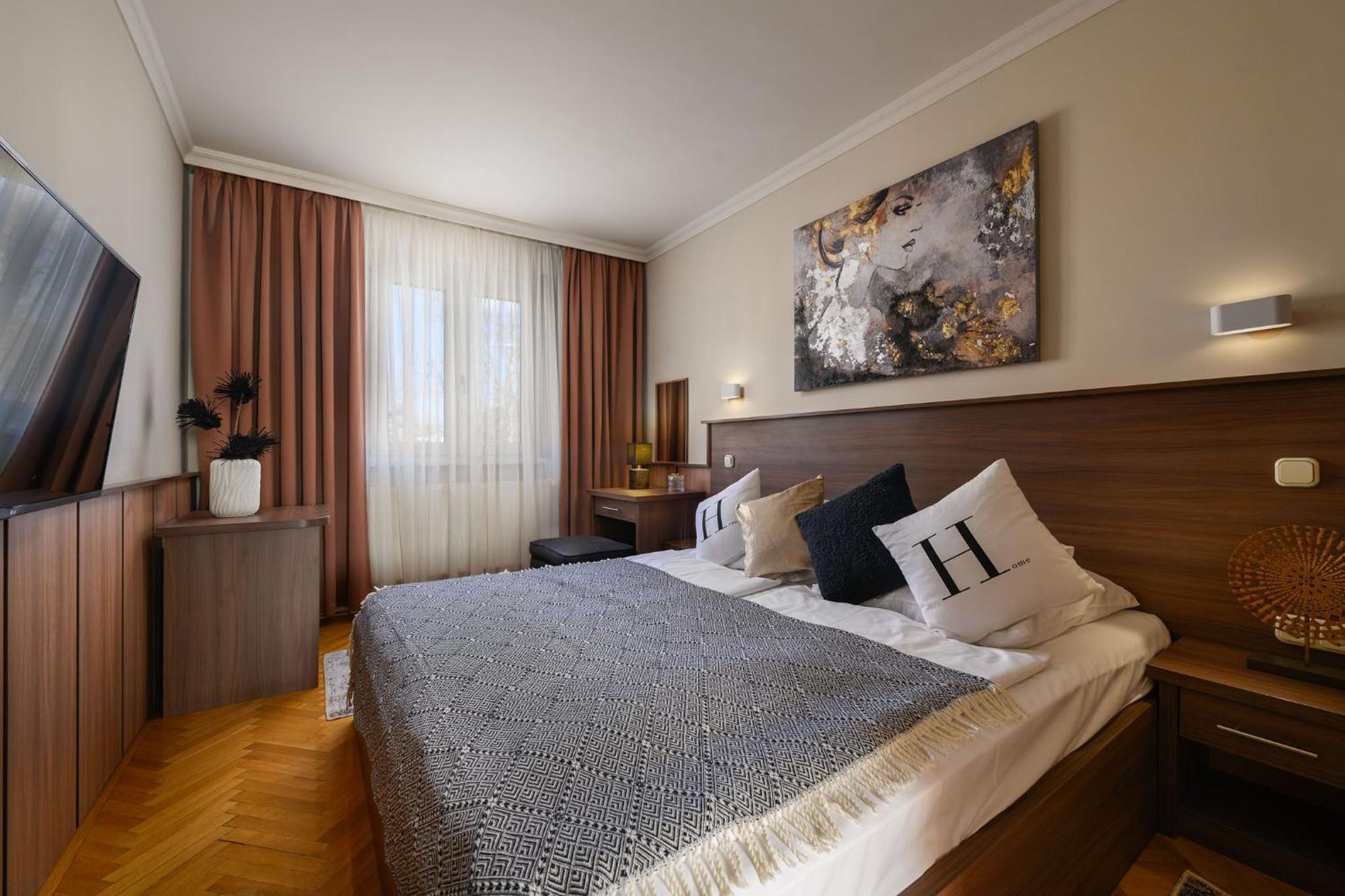 Szilfa Etterem Mariann Apartman Hajdúszoboszló Exterior foto